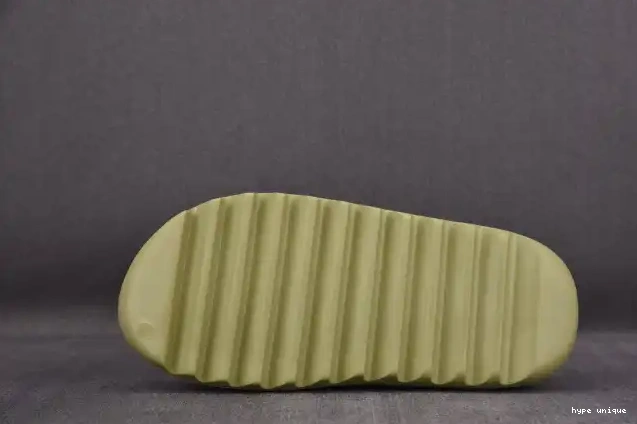 hype Adidas Slide Yeezy GZ5551 Resin 0506